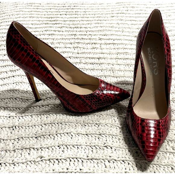 Michael Kors Stiletto Heels Snake Reptile Embossed Leather Womens 7.5 Red Black - Picture 1 of 10